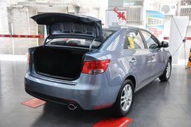 2011款起亚福瑞迪1.6L
