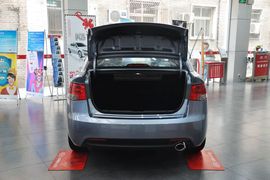 2011款起亚福瑞迪1.6L