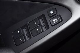 2011款起亚福瑞迪1.6L