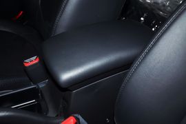 2011款起亚福瑞迪1.6L