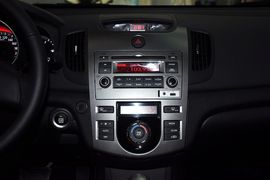 2011款起亚福瑞迪1.6L