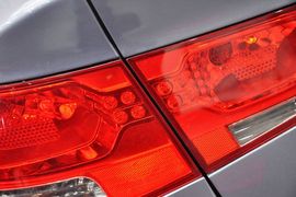 2011款起亚福瑞迪1.6L