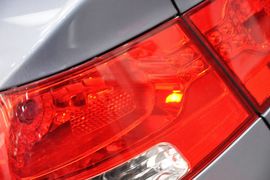 2011款起亚福瑞迪1.6L