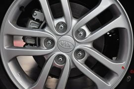 2011款起亚福瑞迪1.6L