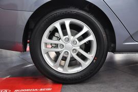 2011款起亚福瑞迪1.6L