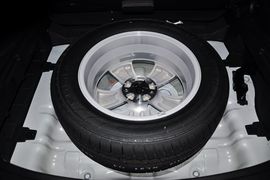 2012款起亚智跑2.0L自动两驱GLS