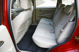 2011款陆风X8