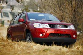 2011款陆风X8