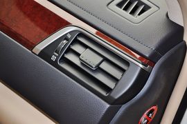 2012款广汽丰田凯美瑞2.5G豪华版