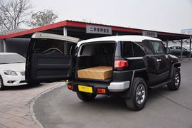 2011款丰田FJ酷路泽4.0L标准型