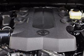 2011款丰田FJ酷路泽4.0L标准型