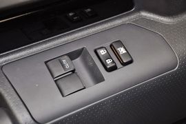 2011款丰田FJ酷路泽4.0L标准型