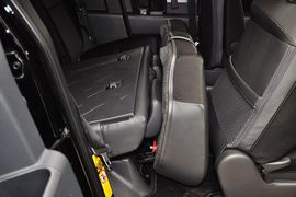 2011款丰田FJ酷路泽4.0L标准型