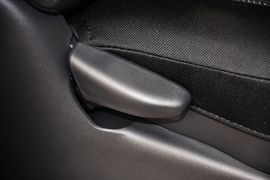 2011款丰田FJ酷路泽4.0L标准型