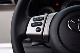 2011款丰田FJ酷路泽4.0L标准型