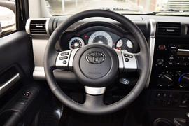 2011款丰田FJ酷路泽4.0L标准型