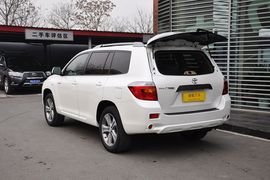 2011款丰田汉兰达2.7L两驱豪华版