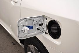 2011款丰田汉兰达2.7L两驱豪华版