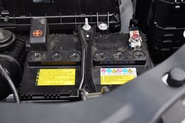 2011款丰田汉兰达2.7L两驱豪华版