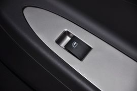 2012款风神S30