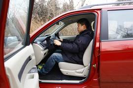 2011款陆风X8