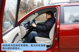 2011款陆风X8