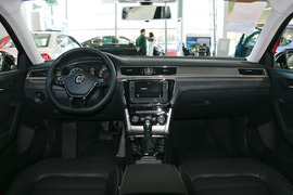 2017款大众帕萨特