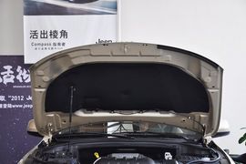 2012款JEEP大切诺基5.7L