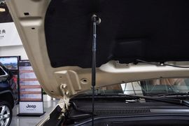 2012款JEEP大切诺基5.7L