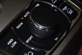 2012款JEEP大切诺基5.7L