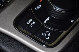 2012款JEEP大切诺基5.7L