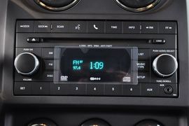 2012款Jeep吉普自由客2.4