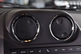 2012款Jeep吉普自由客2.4