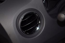 2012款Jeep吉普自由客2.4
