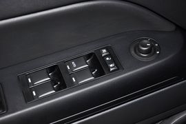 2012款Jeep吉普自由客2.4