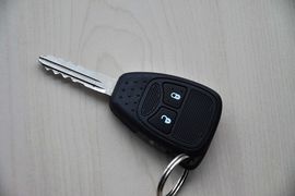 2012款Jeep吉普自由客2.4