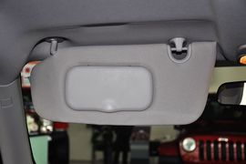 2012款Jeep吉普自由客2.4