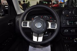 2012款Jeep吉普自由客2.4