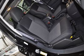 2012款Jeep吉普自由客2.4