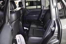 2012款JEEP指南者2.0L