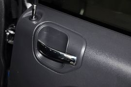 2012款JEEP指南者2.0L