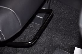 2012款JEEP指南者2.0L