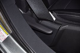 2012款JEEP指南者2.0L