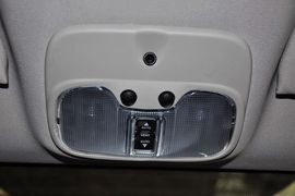 2012款JEEP指南者2.0L