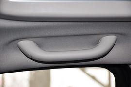 2012款JEEP指南者2.0L