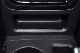 2012款JEEP指南者2.0L