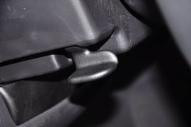 2012款JEEP指南者2.0L
