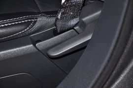 2012款JEEP指南者2.0L