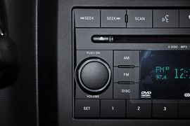 2012款JEEP指南者2.0L