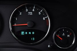 2012款JEEP指南者2.0L